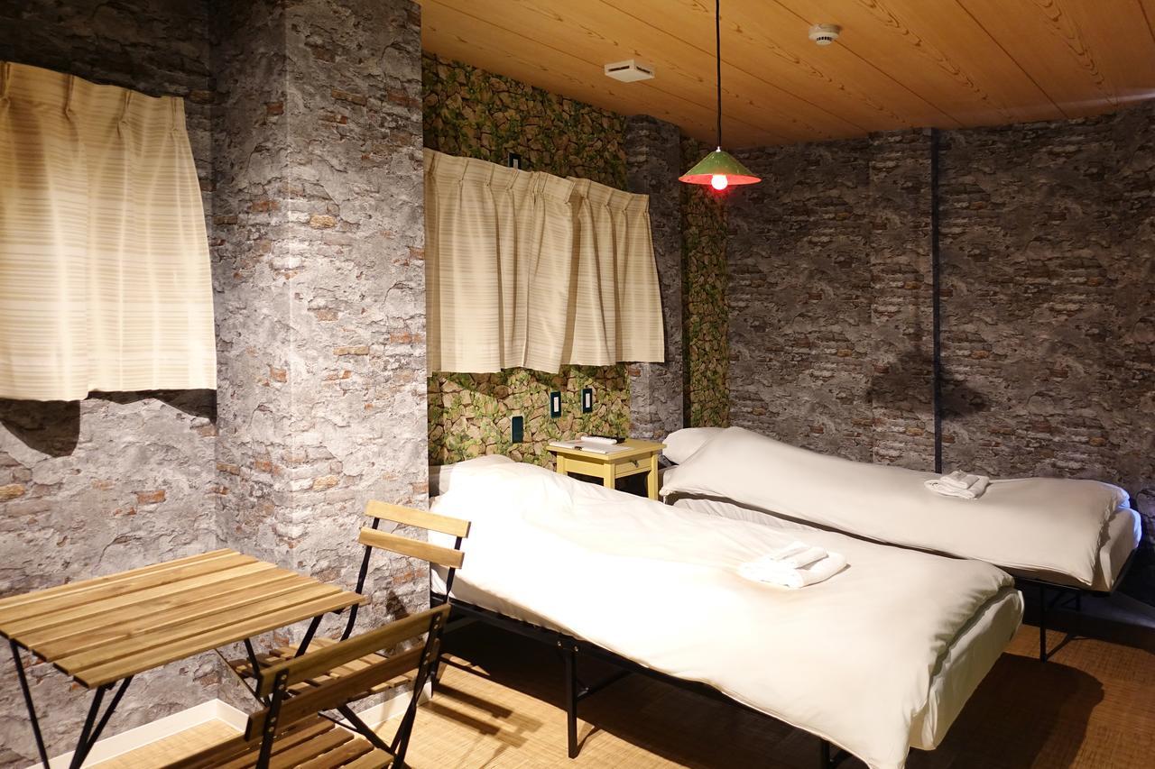 Briller Universal Japon Hostel โอซาก้า ภายนอก รูปภาพ