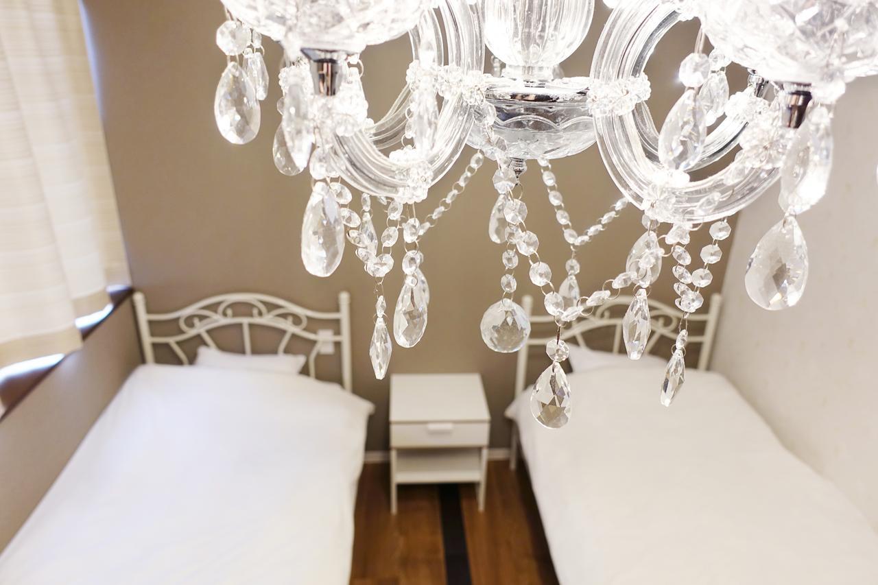 Briller Universal Japon Hostel โอซาก้า ภายนอก รูปภาพ