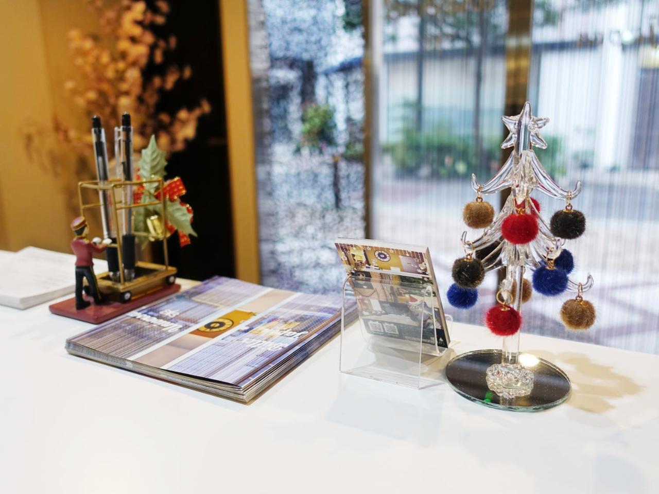 Briller Universal Japon Hostel โอซาก้า ภายนอก รูปภาพ