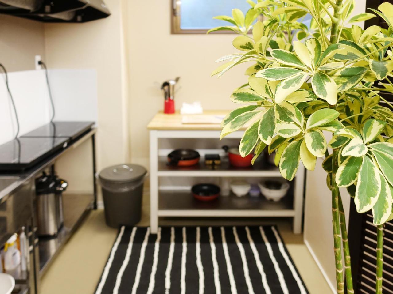Briller Universal Japon Hostel โอซาก้า ภายนอก รูปภาพ