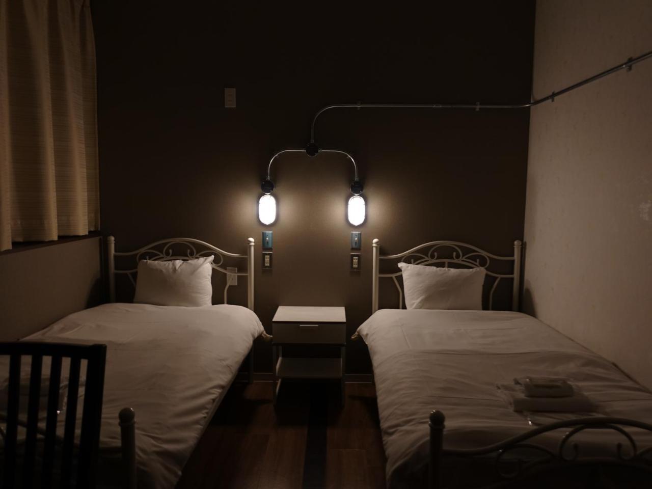 Briller Universal Japon Hostel โอซาก้า ภายนอก รูปภาพ