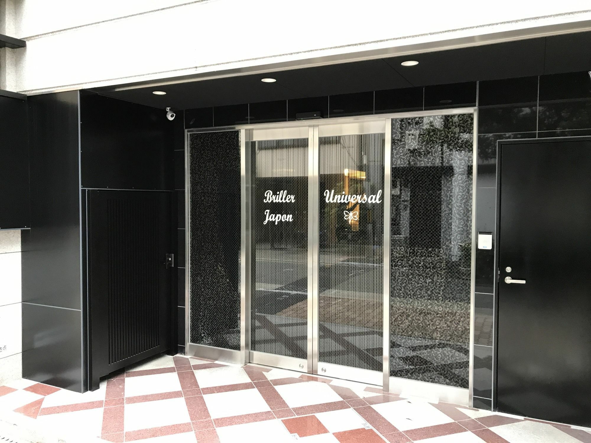 Briller Universal Japon Hostel โอซาก้า ภายนอก รูปภาพ